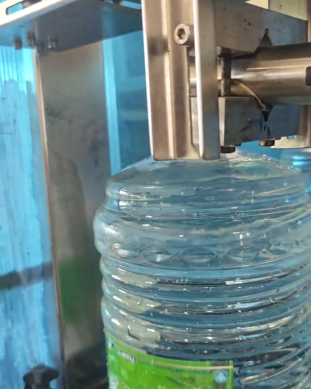 鮮喝水製造日期與90天保存期限噴印